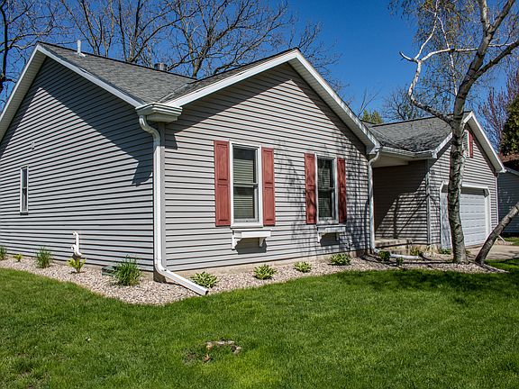 4th image of 7565 W Village Crest Dr