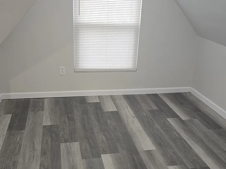 3363 W 30th St #UP — Photo 2