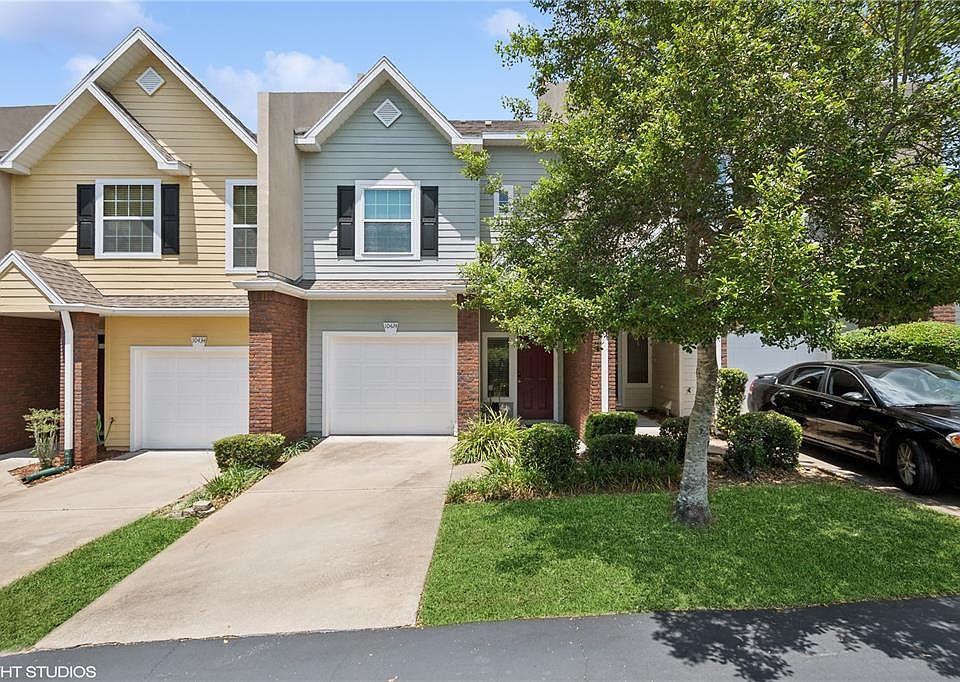 1st image of 10424 NW 28TH PLACE
