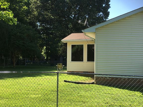 sunroom/den
