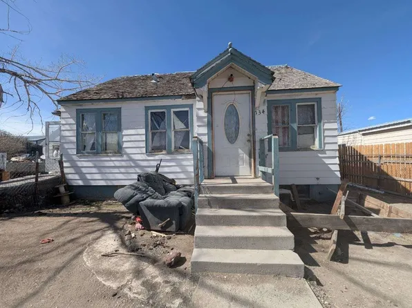 134 5th Ave NE, Cut Bank, MT 59427