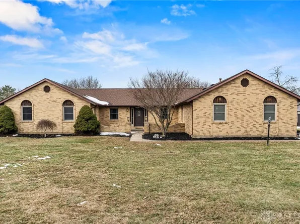 8355 Adams Rd, Dayton, OH 45424