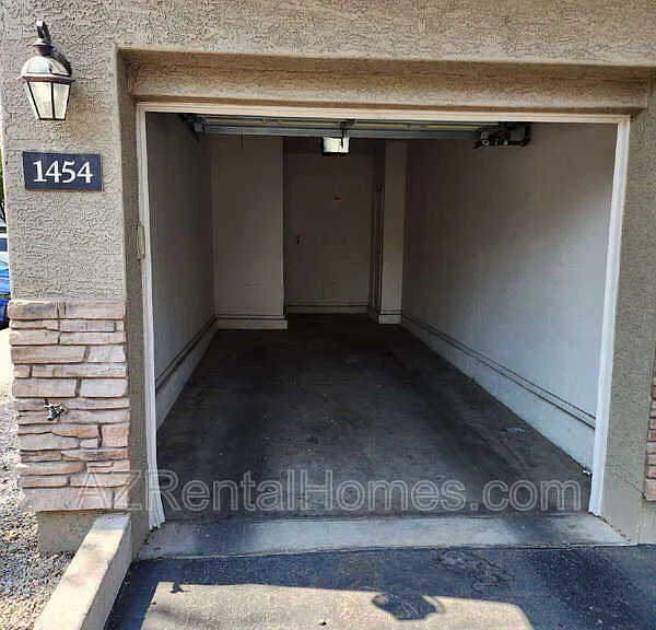 2402 E 5th St #1454 — Photo 13