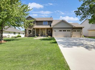 14261 Fossil Ln, Apple Valley, MN 55124