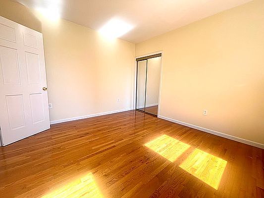 4th image of 577 Isham St APT 5E