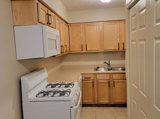 2620 S 70th St #93, Lincoln, NE 68506