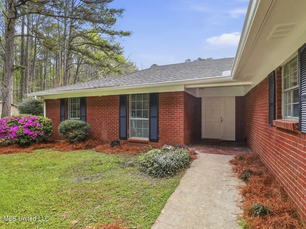 413 Michael Dr, Brandon, MS 39042
