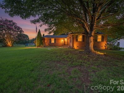 2111 24th St NE, Hickory, NC, 28601