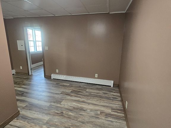 4th image of 232 E Brown St