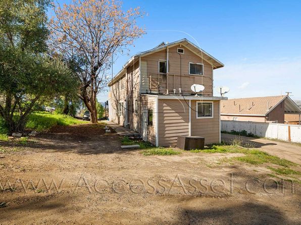 176 Olive St APT 3