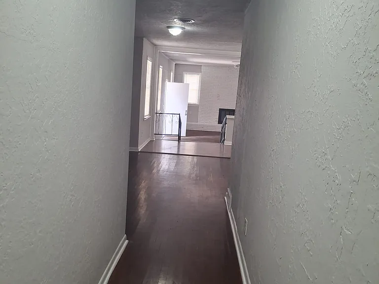 2134 NW Carroll Ave — Photo 5