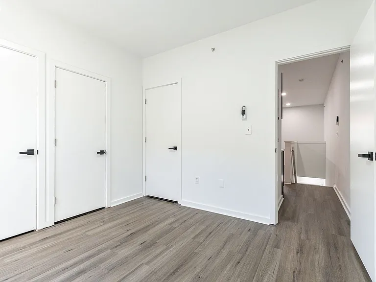 3003 Glenwood — Photo 94