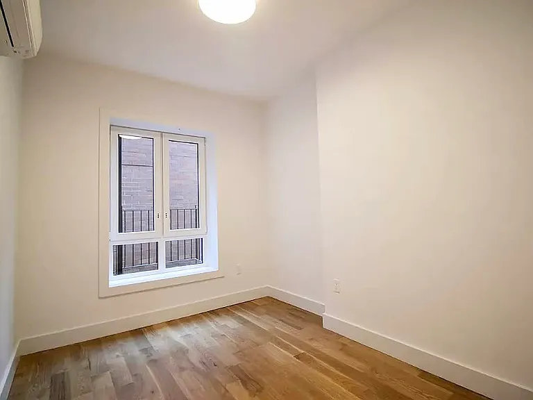 223 E 96th St #1D — Photo 3