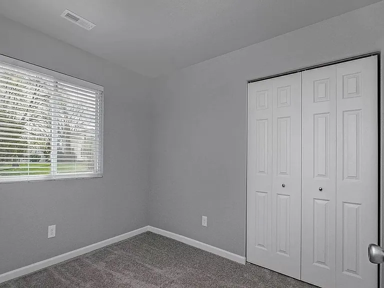1010 W Villas Dr — Photo 18