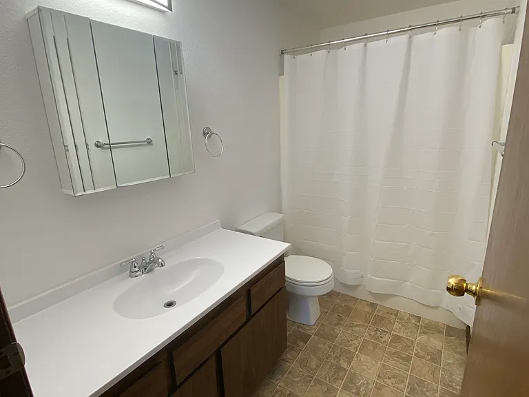 306 Leslie Way #A — Photo 10