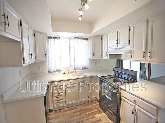 4th image of 18823 N 22nd Dr