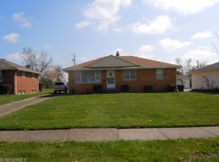 24720 Picone Ln, Bedford Heights, OH