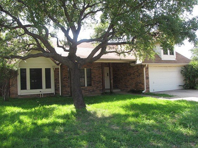 1st image of 3502 Parkview Cir