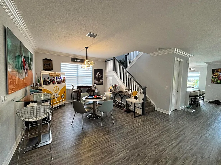 8219 Calabria Lakes Dr — Photo 12
