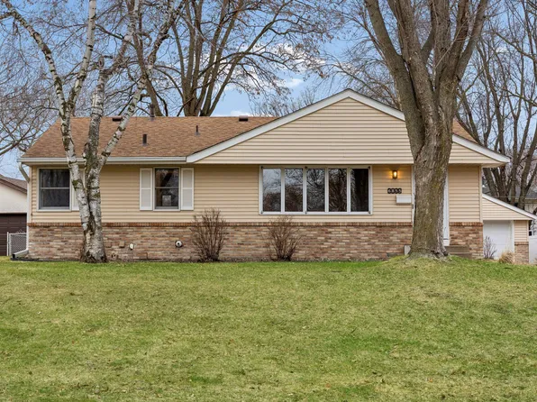 6855 7th St NE, Fridley, MN 55432