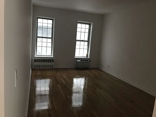 Rented by Shany Landmarks LLC | media 32