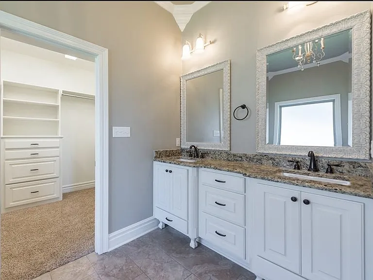 155 Lori Dr — Photo 8