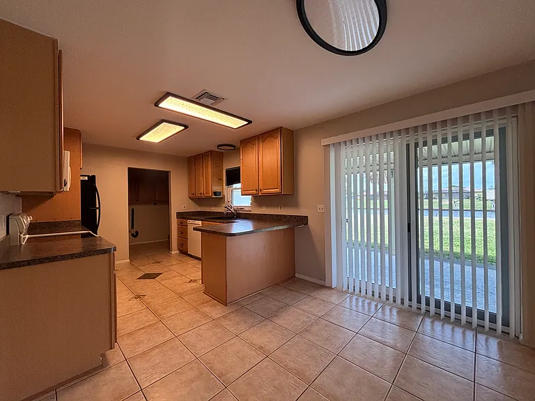 814 Spring Lake Blvd NW — Photo 8