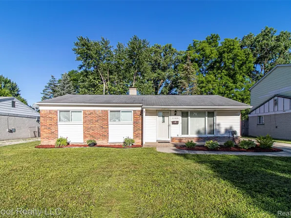 32339 Chalfonte Dr, Warren, MI 48092