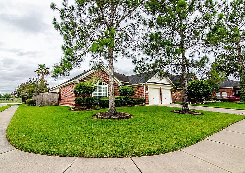 1st image of 3830 Glenhill Dr