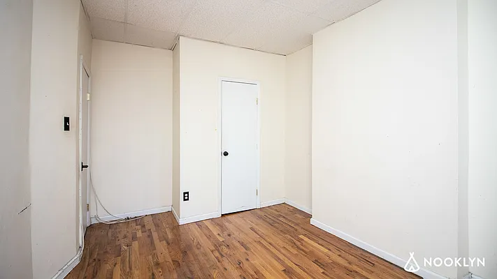 Rented by Nooklyn NYC LLC | media 8