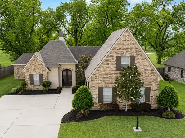 106 Pear Tree Ln, Benton, LA 71006