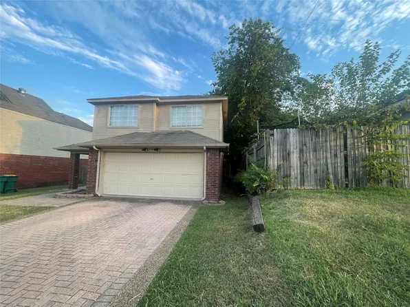 548 Langston Dr, Cedar Hill, TX 75104