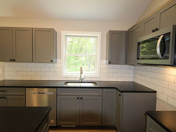 4th image of 1699 Old Cabin Dr