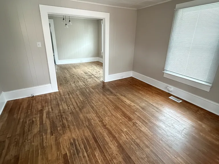 391 Madison St — Photo 11