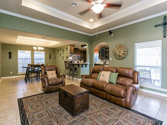 5th image of 6918 Tillet Ct