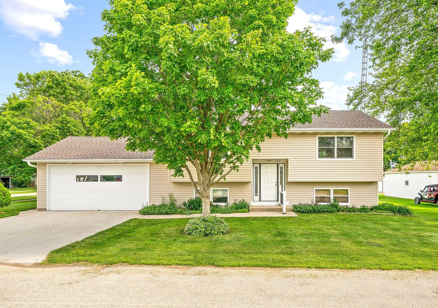 220 Wiley Ave, Paw Paw, IL 61353 Zillow