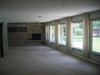 4th image of 1027 Dolores Dr