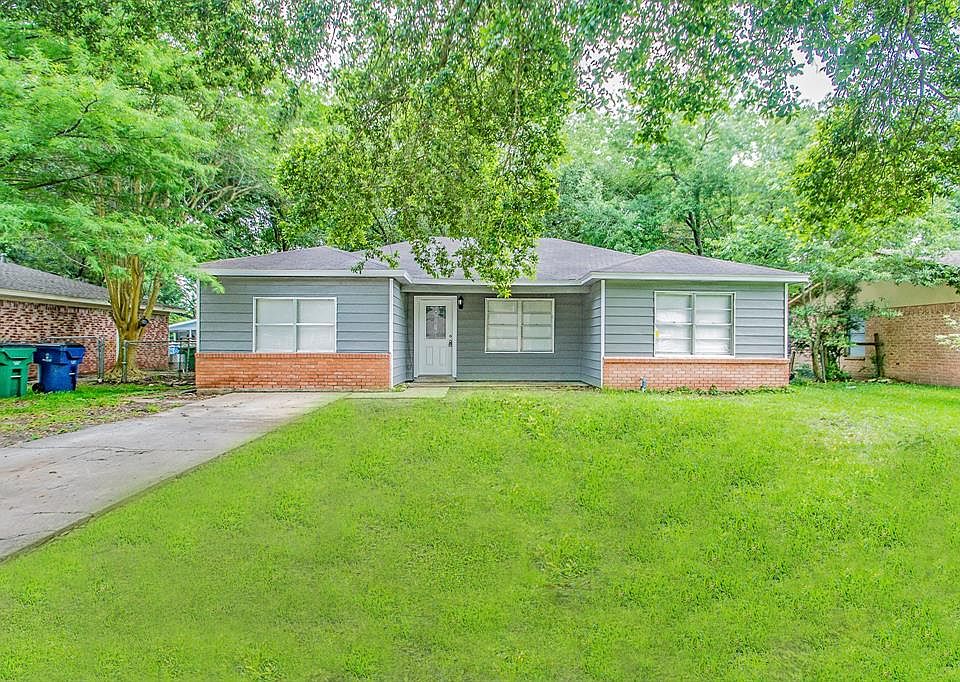 1st image of 752 Dezso Dr