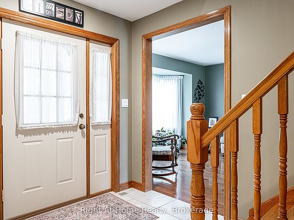 3rd image of 27 Kay St