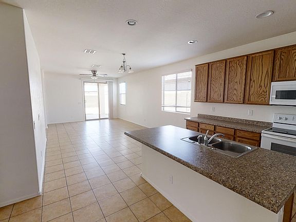 5th image of 1008 N 169th Ave