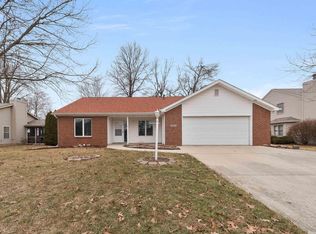 5322 Finch Ln, Fort Wayne, IN 46818