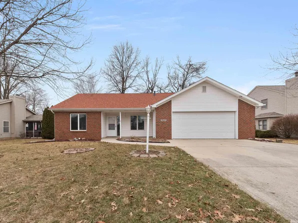 5322 Finch Ln, Fort Wayne, IN 46818