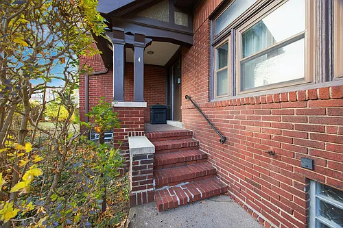 4 Canterbury Rd Photo 1