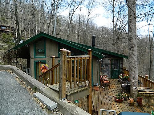 1st image of 540 Lakeview Vlg