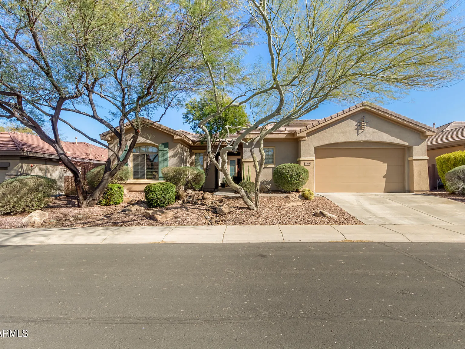 4 bed, 4.0 bath, 2983 sqft, $3,000 — Photo 2