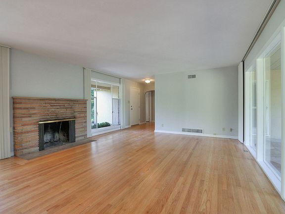 5th image of 14691 Horseshoe Dr