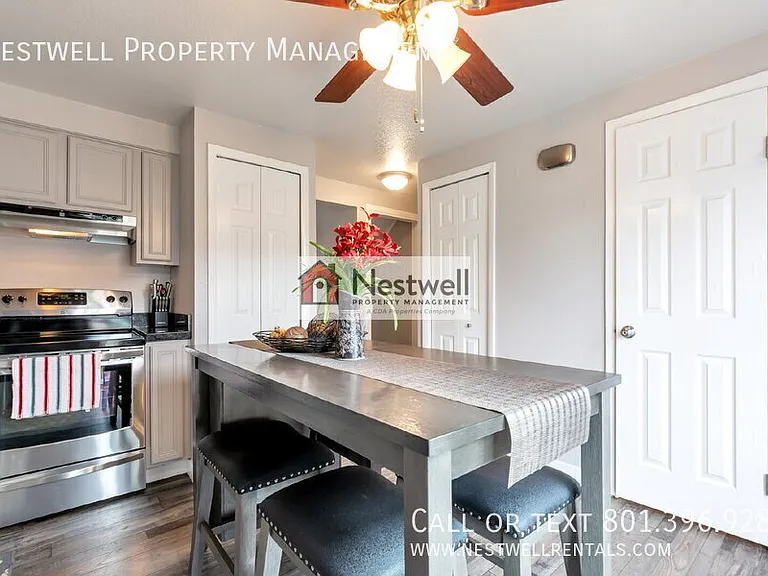 4314 S Whitby Ct — Photo 6