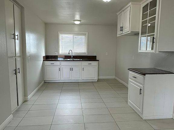 5th image of 22877 Adrienne Ave #12