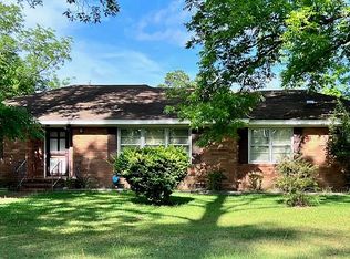 128 Terry Ave, Fitzgerald, GA 31750
