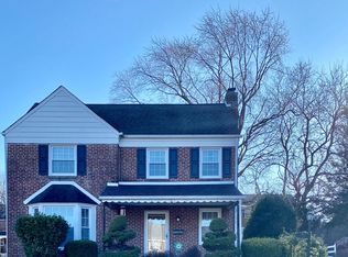 30 Dewey Rd, Cheltenham, PA 19012